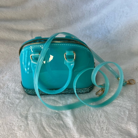 Cute jelly bag with sparkly edge! About the size of the LV Alma BB. Adorable 🥰 - Picture 8 of 9
